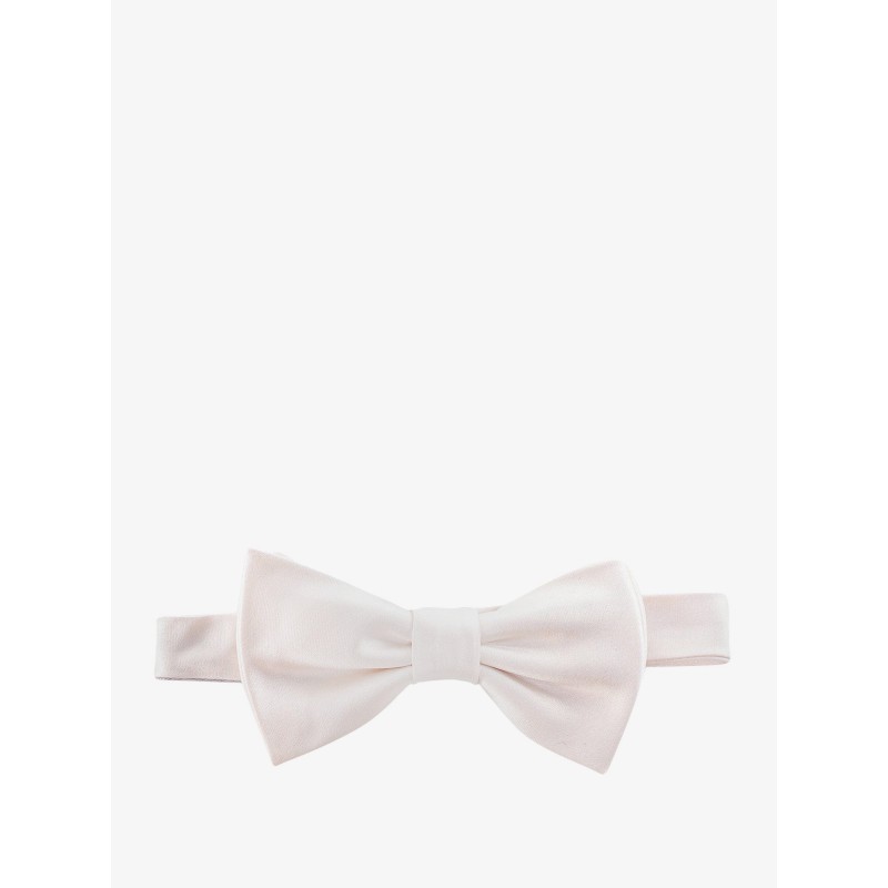 Silk bow tie