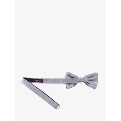 Silk bow tie