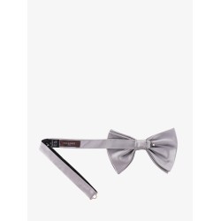 Silk bow tie