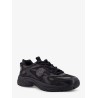 Low-top leaher sneakers with mesh inserts