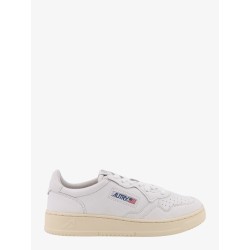 Leather sneakers