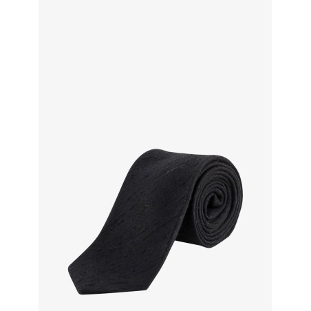 Silk tie
