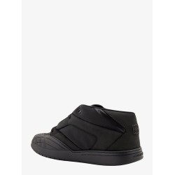 Nabuk and synthetic fiber sneakers