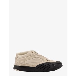 Nabuk and synthetic fiber sneakers