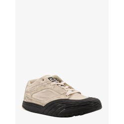 Nabuk and synthetic fiber sneakers