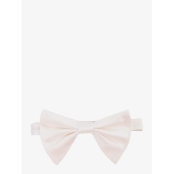 Silk bow tie