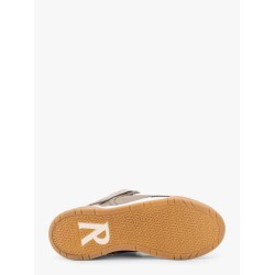 Studio leather sneakers with contrasting profiles