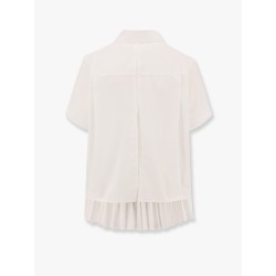 Cotton shirt with pleated insert on the back