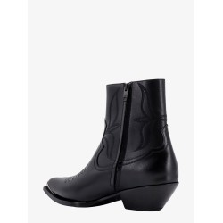 Leather boots with metal toe