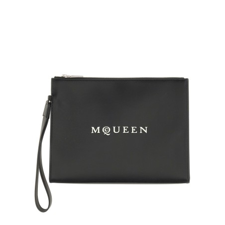 POUCH WITH LOGO