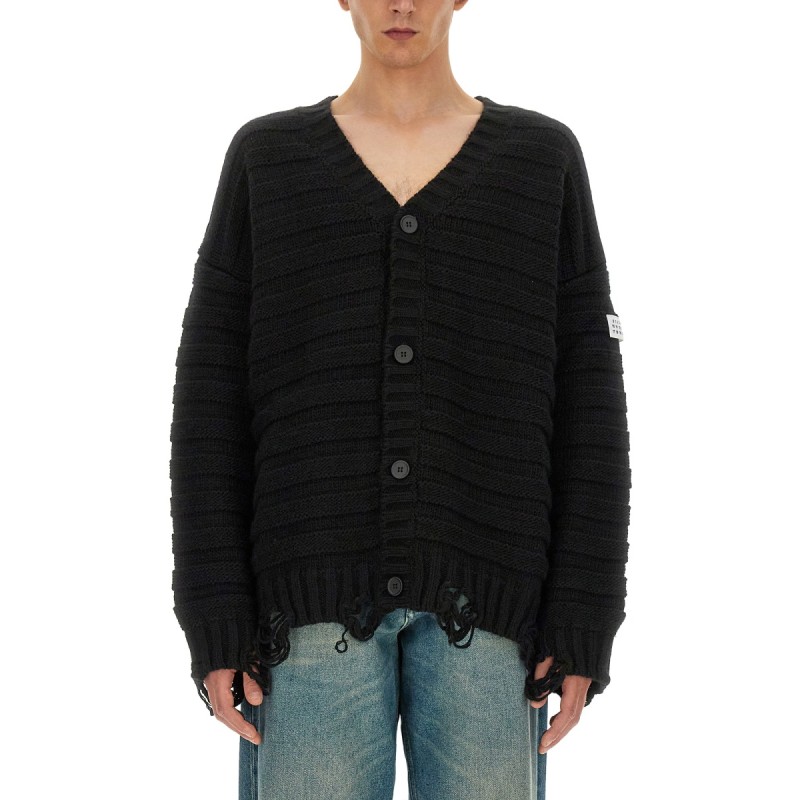 CARDIGAN CON SCOLLO A V