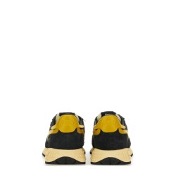 "REELWIND" SNEAKER