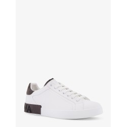Low-top leather sneakers