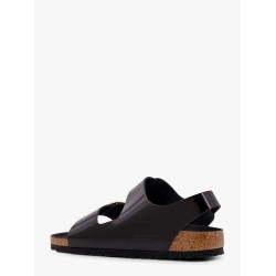 Milano big buckle patent leather sandals