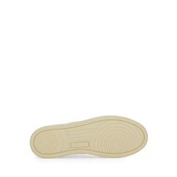"MEDALIST" LOW SNEAKER