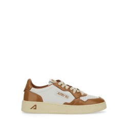 MEDALIST LOW SNEAKER