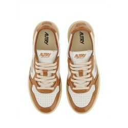 MEDALIST LOW SNEAKER