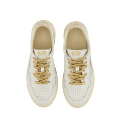MEDALIST LOW SNEAKER