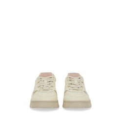 MEDALIST LOW SNEAKER