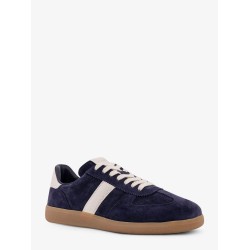 Low-top suede sneakers