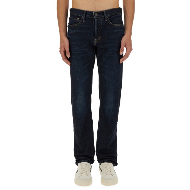 STRAIGHT FIT JEANS
