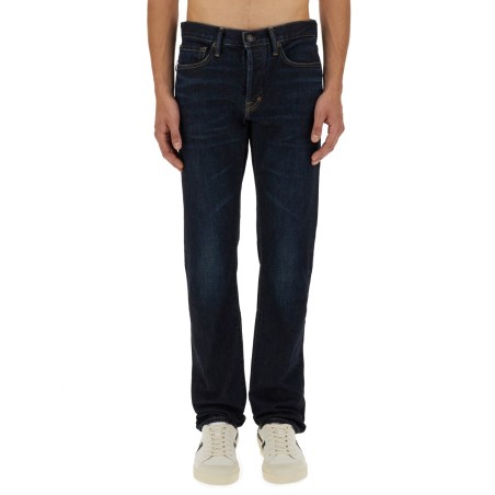 STRAIGHT FIT JEANS