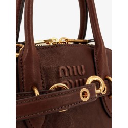 Aventure leathr crossbdy bag