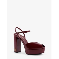 Patent leather sandals with heel and wedge