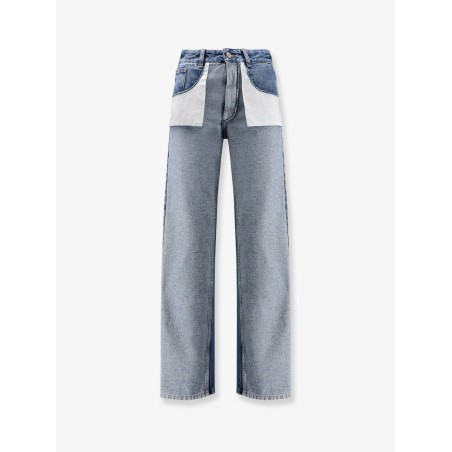 Straight leg jeans with reverse pockets
