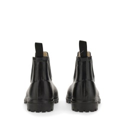 RUBBER BOOT
