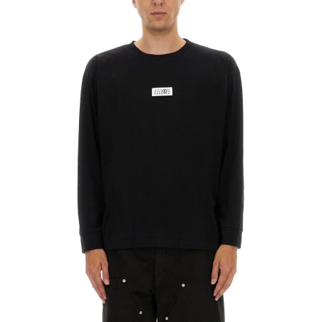LONG-SLEEVED T-SHIRT