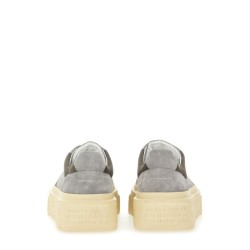 LEATHER SNEAKER