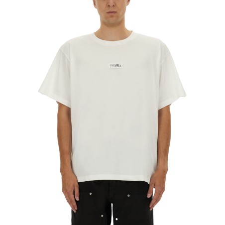 T-SHIRT WITH LOGO