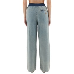 JEANS IN DENIM