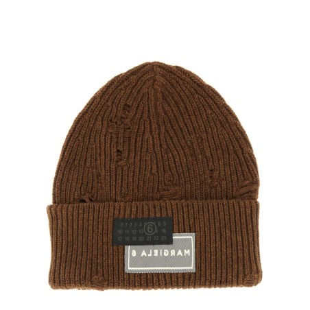 BEANIE HAT WITH LOGO