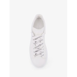 Leather low-top sneakers