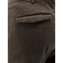 Style stretch cotton Master Fit trousers
