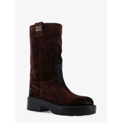 Suede boots