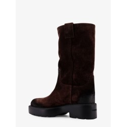 Suede boots