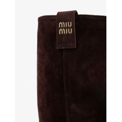 Suede boots