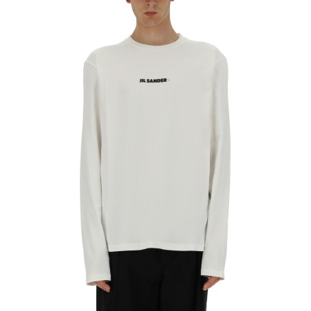 T-SHIRT WITH LOGO