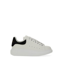 OVERSIZED SNEAKER