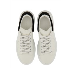 OVERSIZED SNEAKER