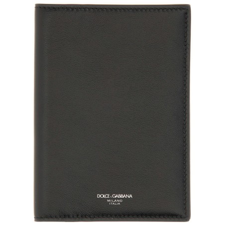 LEATHER PASSPORT HOLDER