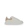 OVERSIZED SNEAKER