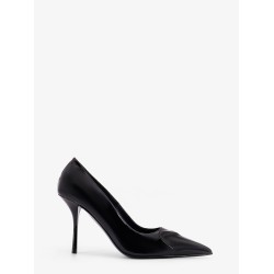 Patent leather decolleté
