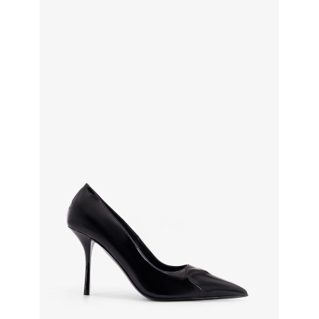 Patent leather decolleté