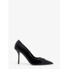 Patent leather decolleté