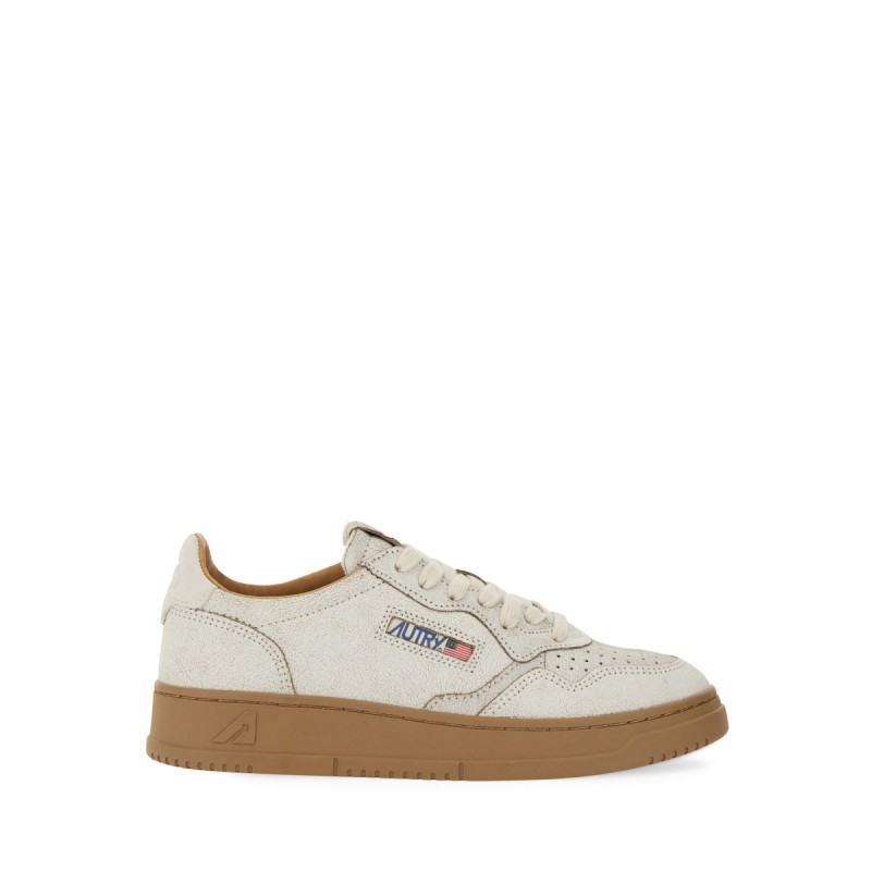 MEDALIST LOW SNEAKER
