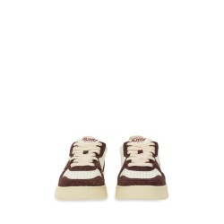 MEDALIST LOW SNEAKER